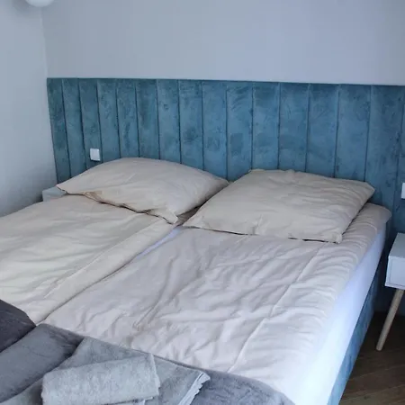 Apartament Na Skaju Lasu Апартаменты